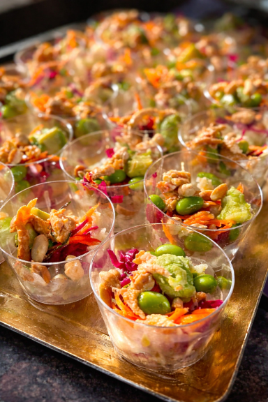 Verrines fraîches et colorées pour cocktail traiteur en Île-de-France